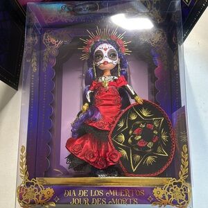 New in Box - Rainbow High 2022 Celebration Edition Día De Los Muertos